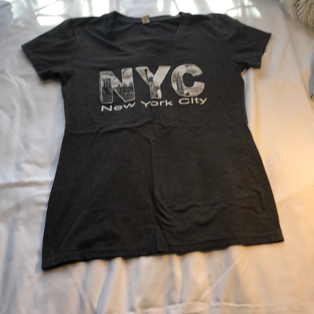 women’s NYC Tee Shirt- Short Sleeve- Worn once